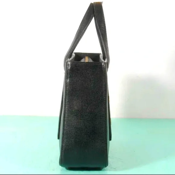 MCM Leather Tote Bag Authentic + Dust Bag 🌹❤️🌹 - Picture 3 of 9